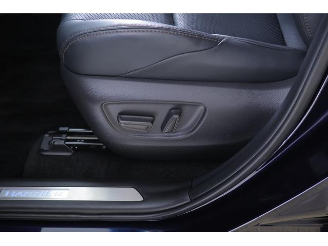 ハリアーハイブリッド Ｚ　レザーパッケージ　衝突被害軽減ブレーキ　レーダークルーズ　１２．３インチＪＢＬプレミアムナビ　地デジＴＶ　バックカメラ　ＢＳＭ　車線逸脱警報　クリアランスソナー　ＥＴＣ　シートヒーター＆クール　ステアリングヒーター　パワーバックドア　デジタルミラー　ドラレコ（39枚目）