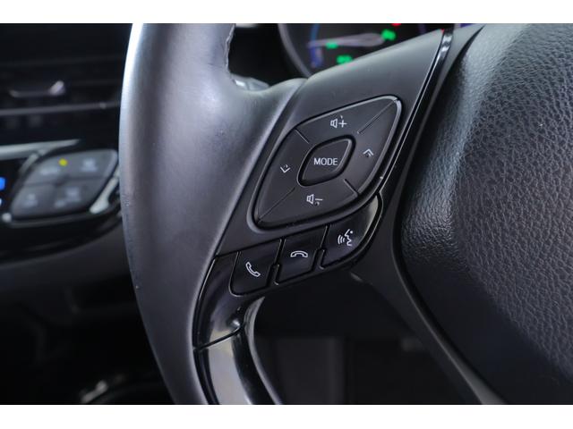 Ｃ－ＨＲ Ｇ　衝突被害軽減ブレーキ　純正９インチナビ　地デジＴＶ　バックカメラ　ＢＳＭ　スマートキー　ＥＴＣ　レーダークルーズ　車線逸脱警報　オートハイビーム　クリアランスソナー　シートヒーター　Ｂｌｕｅｔｏｏｔｈ接続　ＬＥＤヘッドライト　横滑防止装置　ワンオーナー（19枚目）