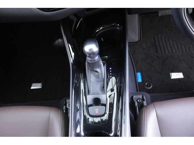 Ｃ－ＨＲ Ｇ　衝突被害軽減ブレーキ　純正９インチナビ　地デジＴＶ　バックカメラ　ＢＳＭ　スマートキー　ＥＴＣ　レーダークルーズ　車線逸脱警報　オートハイビーム　クリアランスソナー　シートヒーター　Ｂｌｕｅｔｏｏｔｈ接続　ＬＥＤヘッドライト　横滑防止装置　ワンオーナー（26枚目）