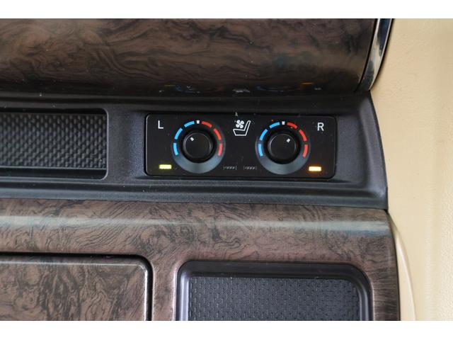 アルファードハイブリッド エグゼクティブラウンジ 4WD JBLプレミアムナビ地デジ 全周囲カメラ 12.1インチリアエンター 衝突被害軽減ブレーキ レーダークルーズ 車線逸脱警報 BSM デジタルミラー シートヒーター&クール ステアリングヒーター パワーバックドア 3眼LEDライト(26枚目)
