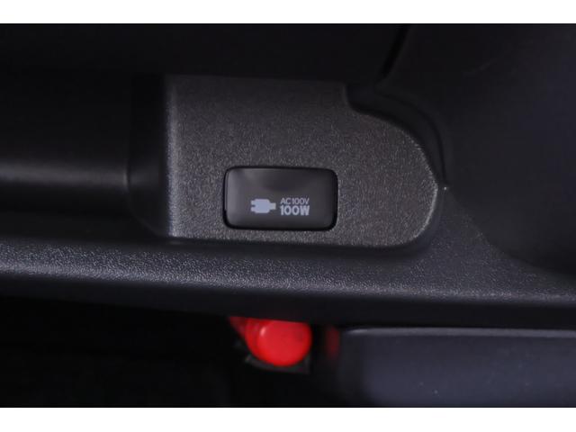 ハイエースバン スーパーGLダークプライムII 4WD 衝突被害軽減ブレーキ 純正SDナビ 地デジTV 全周囲カメラ スマートキー ETC 車線逸脱警報 オートハイビーム 両側電動ドア LEDヘッドライト デジタルミラー 純正アルミ AC100V電源 横滑り防止装置(31枚目)