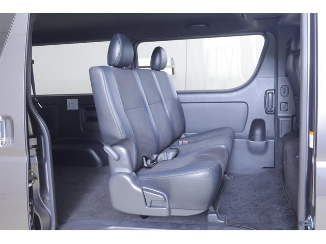 ハイエースバン スーパーGLダークプライムII 4WD 衝突被害軽減ブレーキ 純正SDナビ 地デジTV 全周囲カメラ スマートキー ETC 車線逸脱警報 オートハイビーム 両側電動ドア LEDヘッドライト デジタルミラー 純正アルミ AC100V電源 横滑り防止装置(38枚目)