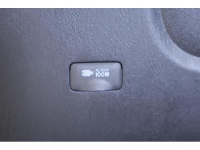 ハイエースバン スーパーGLダークプライムII 4WD 衝突被害軽減ブレーキ 純正SDナビ 地デジTV 全周囲カメラ スマートキー ETC 車線逸脱警報 オートハイビーム 両側電動ドア LEDヘッドライト デジタルミラー 純正アルミ AC100V電源 横滑り防止装置(41枚目)