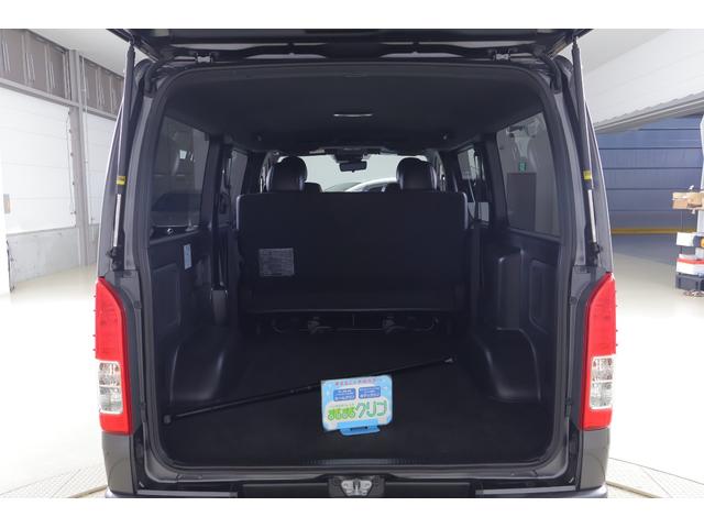 ハイエースバン スーパーGLダークプライムII 4WD 衝突被害軽減ブレーキ 純正SDナビ 地デジTV 全周囲カメラ スマートキー ETC 車線逸脱警報 オートハイビーム 両側電動ドア LEDヘッドライト デジタルミラー 純正アルミ AC100V電源 横滑り防止装置(43枚目)