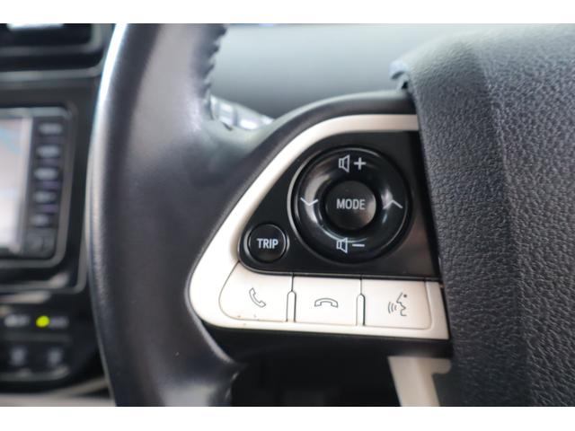 プリウス Ｓセーフティプラス　衝突被害軽減ブレーキ　レーダークルーズ　純正ＳＤナビＴＶ　バックカメラ　スマートキー　ＥＴＣ　オートハイビーム　車線逸脱警報　クリアランスソナー　ＬＥＤヘッドライト　Ｂｌｕｅｔｏｏｔｈ接続　横滑り防止装置　ワンオーナー（20枚目）