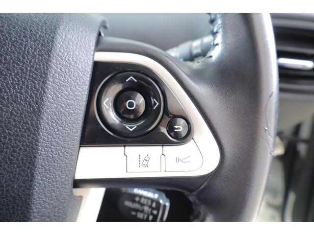 プリウス Ｓセーフティプラス　衝突被害軽減ブレーキ　レーダークルーズ　純正ＳＤナビＴＶ　バックカメラ　スマートキー　ＥＴＣ　オートハイビーム　車線逸脱警報　クリアランスソナー　ＬＥＤヘッドライト　Ｂｌｕｅｔｏｏｔｈ接続　横滑り防止装置　ワンオーナー（21枚目）