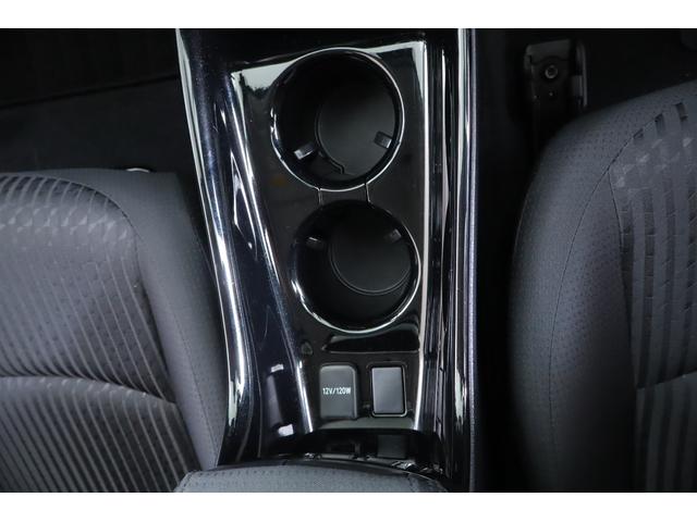 プリウス Ｓセーフティプラス　衝突被害軽減ブレーキ　レーダークルーズ　純正ＳＤナビＴＶ　バックカメラ　スマートキー　ＥＴＣ　オートハイビーム　車線逸脱警報　クリアランスソナー　ＬＥＤヘッドライト　Ｂｌｕｅｔｏｏｔｈ接続　横滑り防止装置　ワンオーナー（28枚目）