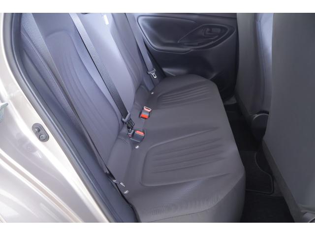 ヤリス Ｇ　衝突被害軽減ブレーキ　純正８インチＤＡナビ　バックカメラ　スマートキー　ＥＴＣ　レーダークルーズ　オートハイビーム　車線逸脱警報　クリアランスソナー　前後ドラレコ　シートヒーター　先行車発進告知機能　Ｂｌｕｅｔｏｏｔｈ接続　横滑り防止装置（37枚目）