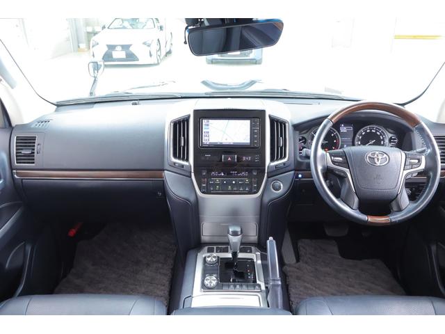 ランドクルーザー ＡＸ　Ｇセレクション　４ＷＤ　衝突被害軽減ブレーキ　ＳＤナビ　地デジＴＶ　バックカメラ　レーダークルーズ　スマートキー　ＥＴＣ　オートハイビーム　車線逸脱警報　クリアランスソナー　本革　シートヒーター　ステアリングヒーター　前後ドラレコ　ＬＥＤヘッドライト（12枚目）