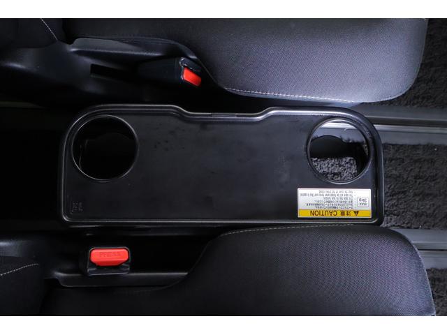 ヴォクシー ＺＳ　煌ＩＩ　衝突被害軽減ブレーキ　ＳＤナビ　地デジＴＶ　バックカメラ　後席モニター　スマートキー　ＥＴＣ　クルーズコントロール　車線逸脱警報　オートハイビーム　両側電動ドア　クリアランスソナー　先行車発進告知機能　Ｂｌｕｅｔｏｏｔｈ接続　ＬＥＤヘッドライト（43枚目）