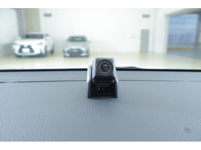 ハリアー エレガンス　ＧＲスポーツ　４ＷＤ　衝突被害軽減ブレーキ　メーカー純正ナビ　地デジＴＶ　バックカメラ　スマートキー　ＥＴＣ２．０　レーダークルーズ　オートハイビーム　車線逸脱警報　パワーシート　ドラレコ　ＬＥＤヘッドライト　横滑り防止装置　ワンオーナー（30枚目）