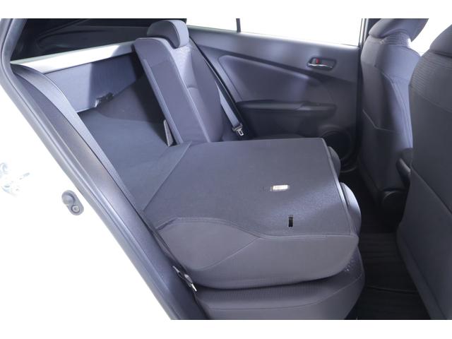 プリウス Ｓセーフティプラス　衝突被害軽減ブレーキ　レーダークルーズ　純正ＳＤナビ　地デジＴＶ　バックカメラ　スマートキー　ＥＴＣ２．０　オートハイビーム　車線逸脱警報　クリアランスソナー　Ｂｌｕｅｔｏｏｔｈ接続　ＬＥＤヘッドライト　横滑り防止装置（38枚目）