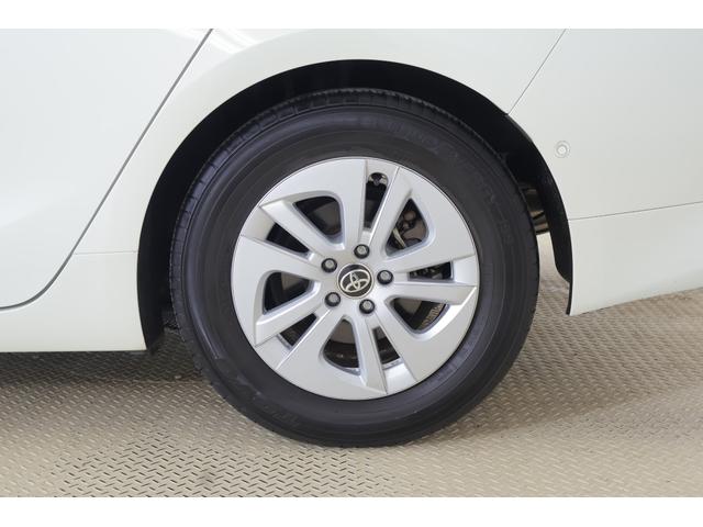 プリウス Ｓセーフティプラス　衝突被害軽減ブレーキ　レーダークルーズ　純正ＳＤナビ　地デジＴＶ　バックカメラ　スマートキー　ＥＴＣ２．０　オートハイビーム　車線逸脱警報　クリアランスソナー　Ｂｌｕｅｔｏｏｔｈ接続　ＬＥＤヘッドライト　横滑り防止装置（46枚目）