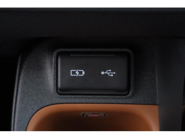 シエンタ ハイブリッドＺ　衝突被害軽減ブレーキ　１０．５インチＤＡナビ　地デジＴＶ　全周囲カメラ　ＢＳＭ　レーダークルーズ　前後ドラレコ　ＥＴＣ　車線逸脱警報　クリアランスソナー　両側電動ドア　シートヒーター　ステアリングヒーター　ＡＣ１００Ｖ－１５００Ｗ　ワンオーナー（30枚目）