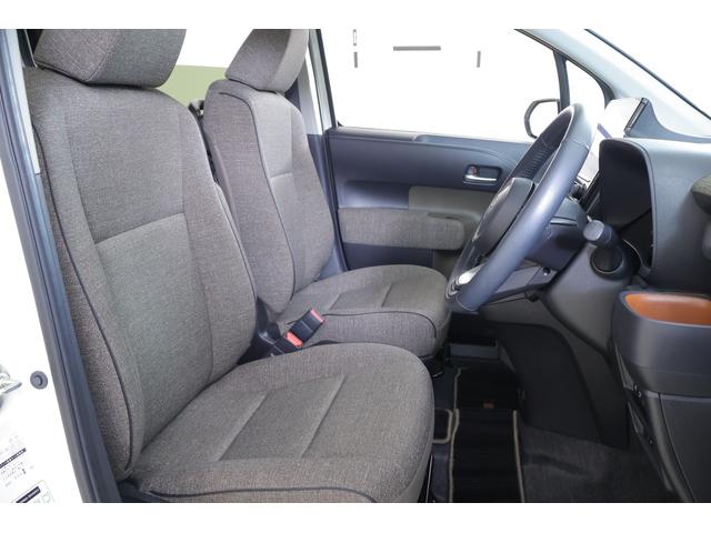 シエンタ ハイブリッドＺ　衝突被害軽減ブレーキ　１０．５インチＤＡナビ　地デジＴＶ　全周囲カメラ　ＢＳＭ　レーダークルーズ　前後ドラレコ　ＥＴＣ　車線逸脱警報　クリアランスソナー　両側電動ドア　シートヒーター　ステアリングヒーター　ＡＣ１００Ｖ－１５００Ｗ　ワンオーナー（44枚目）