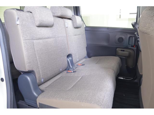 シエンタ ハイブリッドＺ　衝突被害軽減ブレーキ　１０．５インチＤＡナビ　地デジＴＶ　全周囲カメラ　ＢＳＭ　レーダークルーズ　前後ドラレコ　ＥＴＣ　車線逸脱警報　クリアランスソナー　両側電動ドア　シートヒーター　ステアリングヒーター　ＡＣ１００Ｖ－１５００Ｗ　ワンオーナー（46枚目）