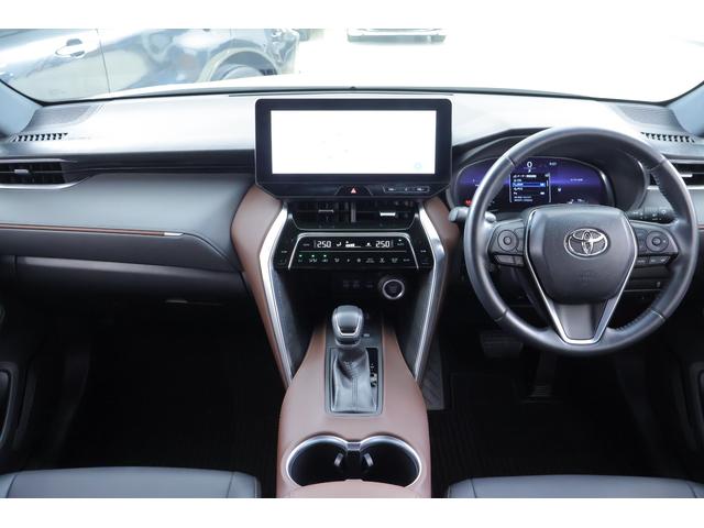 ハリアー Ｇ　衝突被害軽減ブレーキ　純正１２．３インチＤＡ　地デジＴＶ　バックカメラ　スマートキー　ＢＳＭ　レーダークルーズ　車線逸脱警報　オートハイビーム　クリアランスソナー　ＥＴＣ　デジタルミラー　ドラレコ　パワーシート　パワーバックドア　ＬＥＤライト　ワンオーナー（12枚目）