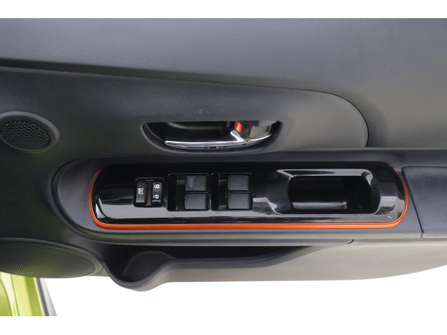 アクア Ｘ－アーバン　ソリッド　衝突被害軽減ブレーキ　純正９型ナビ　ひょう害　地デジＴＶ　バックカメラ　スマートキー　オートハイビーム　車線逸脱警報　シートヒーター　前後ドラレコ　Ｂｌｕｅｔｏｏｔｈ接続　ＬＥＤヘッドライト　純正アルミ　横滑り防止装置　ワンオーナー（28枚目）