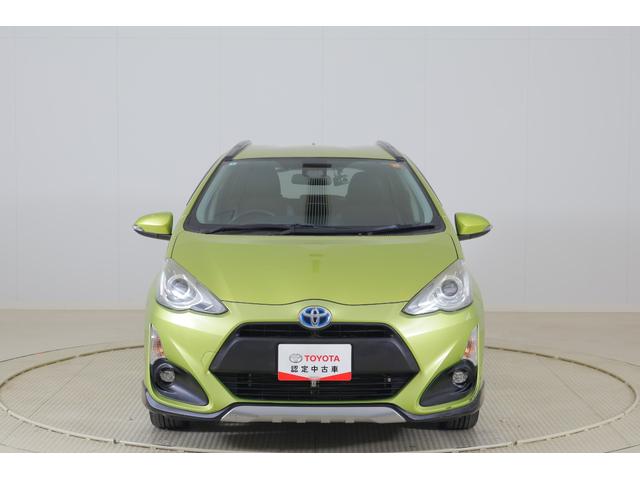 アクア Ｘ－アーバン　ソリッド　衝突被害軽減ブレーキ　純正９型ナビ　ひょう害　地デジＴＶ　バックカメラ　スマートキー　オートハイビーム　車線逸脱警報　シートヒーター　前後ドラレコ　Ｂｌｕｅｔｏｏｔｈ接続　ＬＥＤヘッドライト　純正アルミ　横滑り防止装置　ワンオーナー（34枚目）