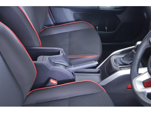 ライズ Z 衝突被害軽減ブレーキ レーダークルーズ 純正SDナビ 地デジTV バックカメラ スマートキー ETC オートハイビーム 車線逸脱警報 コーナーセンサー シートヒーター ドラレコ 先行車発進告知機能 LEDヘッドライト 横滑り防止装置 ワンオーナー(26枚目)