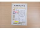 店頭にて、クルマの状態が一目で分かる検査証明書を公開中。トヨタ認定検査員が厳しく査定し、状態を点数と図解で表示しています。修復歴はもちろん、傷やヘコミの箇所や程度がご確認いただけます。
