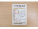 店頭にて、クルマの状態が一目で分かる検査証明書を公開中。トヨタ認定検査員が厳しく査定し、状態を点数と図解で表示しています。修復歴はもちろん、傷やヘコミの箇所や程度がご確認いただけます。