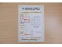 店頭にて、クルマの状態が一目で分かる検査証明書を公開中。トヨタ認定検査員が厳しく査定し、状態を点数と図解で表示しています。修復歴はもちろん、傷やヘコミの箇所や程度がご確認いただけます。