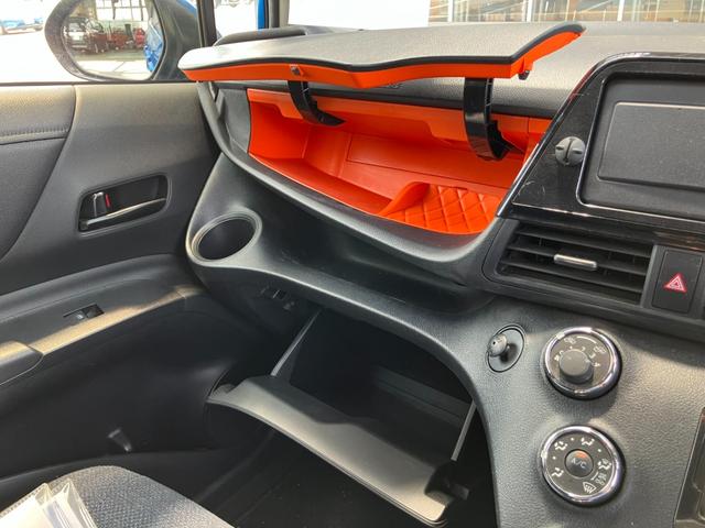 シエンタ Ｘ　Ｖパッケージ　車検整備付　走行距離７２，９２４ｋｍ　１５インチ社外アルミホイール　キーレスエントリーシステム　両側スライドドア（20枚目）