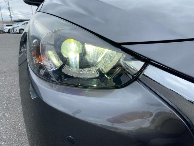 デミオ １５Ｓミストマルーン　ヒョウ凹みあり　運転席助手席シートヒーター　ＬＥＤヘッドライト　ステアリングスイッチ　クリアランスソナー　アラウンドビューモニター　フロアマット　衝突軽減ブレーキ（29枚目）