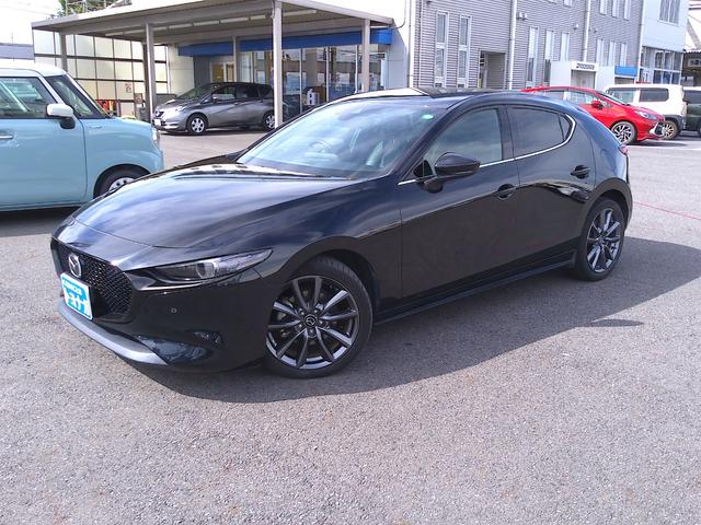 ＭＡＺＤＡ３ファストバック ＸＤ　Ｌパッケージ　被害軽減ブレーキ／８，８インチ純正ナビ／フルセグＴＶ／Ｂｌｕｅｔｏｏｔｈ対応／３６０度ビューモニター／レーダークルーズコントロール／ＨＵＤ／黒革シート／シートヒーター／ステアリングヒーター／ＬＥＤ（5枚目）