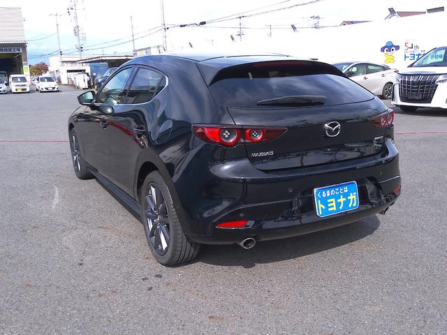ＭＡＺＤＡ３ファストバック ＸＤ　Ｌパッケージ　被害軽減ブレーキ／８，８インチ純正ナビ／フルセグＴＶ／Ｂｌｕｅｔｏｏｔｈ対応／３６０度ビューモニター／レーダークルーズコントロール／ＨＵＤ／黒革シート／シートヒーター／ステアリングヒーター／ＬＥＤ（7枚目）