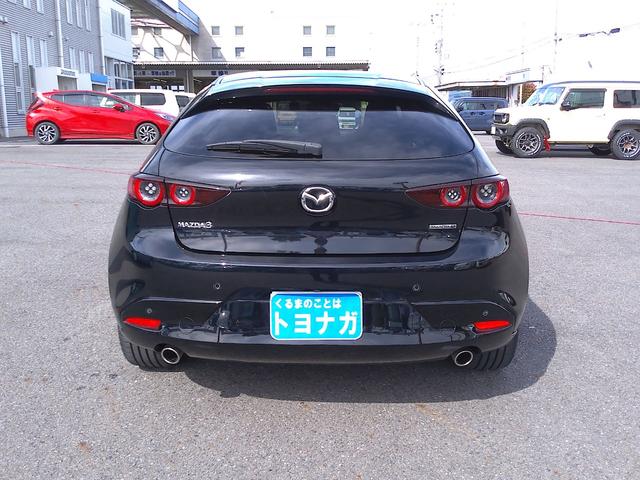 ＭＡＺＤＡ３ファストバック ＸＤ　Ｌパッケージ　被害軽減ブレーキ／８，８インチ純正ナビ／フルセグＴＶ／Ｂｌｕｅｔｏｏｔｈ対応／３６０度ビューモニター／レーダークルーズコントロール／ＨＵＤ／黒革シート／シートヒーター／ステアリングヒーター／ＬＥＤ（8枚目）
