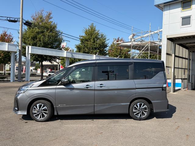 NISSAN SERENA E-POWER HIGHWAY STAR V