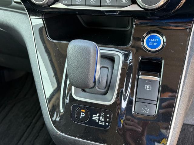 NISSAN SERENA E-POWER HIGHWAY STAR V