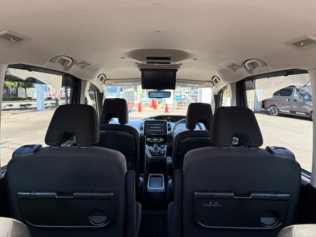 NISSAN SERENA E-POWER HIGHWAY STAR V