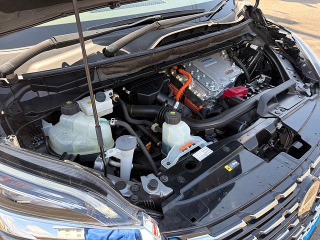 NISSAN SERENA E-POWER HIGHWAY STAR V