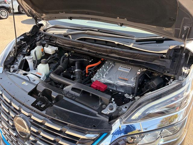 NISSAN SERENA E-POWER HIGHWAY STAR V