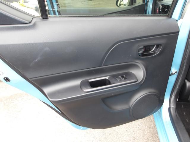 アクア S 純正7インチSDナビ/ワンセグTV/Bluetooth対応/プッシュスタート/オートライト/ETC(29枚目)