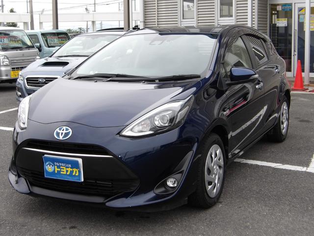 アクア Sスタイルブラック 純正SDナビ ワンセグ バックカメラ プッシュスタートシステム LEDヘッドライト LEDフォグ トヨタセーフティセンス ステアリングスイッチ フロアマット サイドバイザー(3枚目)