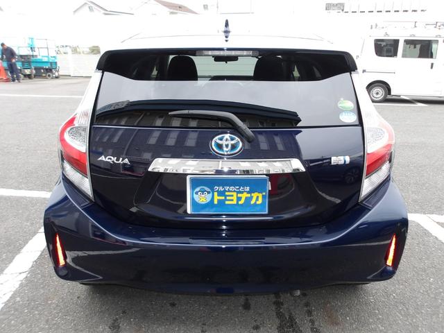 アクア Sスタイルブラック 純正SDナビ ワンセグ バックカメラ プッシュスタートシステム LEDヘッドライト LEDフォグ トヨタセーフティセンス ステアリングスイッチ フロアマット サイドバイザー(11枚目)