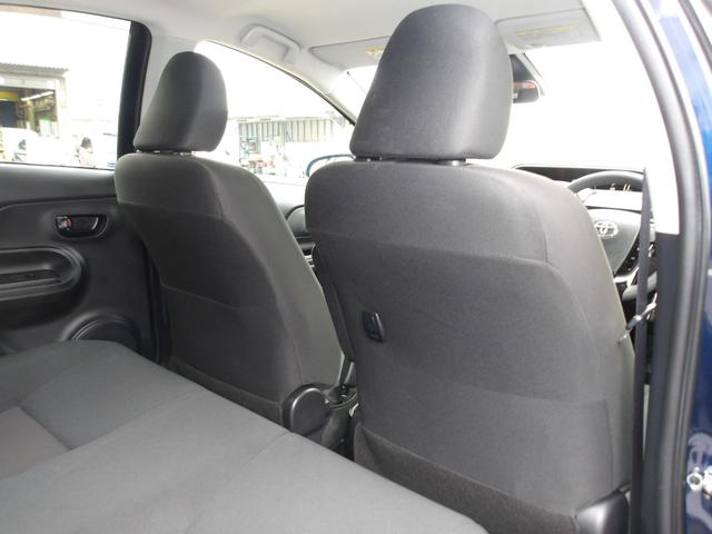 アクア Sスタイルブラック 純正SDナビ ワンセグ バックカメラ プッシュスタートシステム LEDヘッドライト LEDフォグ トヨタセーフティセンス ステアリングスイッチ フロアマット サイドバイザー(31枚目)