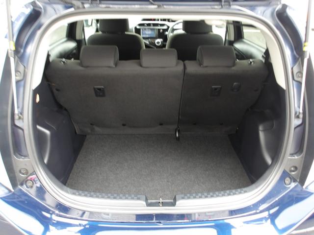 アクア Sスタイルブラック 純正SDナビ ワンセグ バックカメラ プッシュスタートシステム LEDヘッドライト LEDフォグ トヨタセーフティセンス ステアリングスイッチ フロアマット サイドバイザー(35枚目)