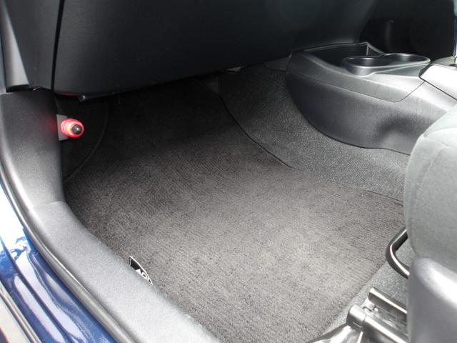 アクア Sスタイルブラック 純正SDナビ ワンセグ バックカメラ プッシュスタートシステム LEDヘッドライト LEDフォグ トヨタセーフティセンス ステアリングスイッチ フロアマット サイドバイザー(42枚目)