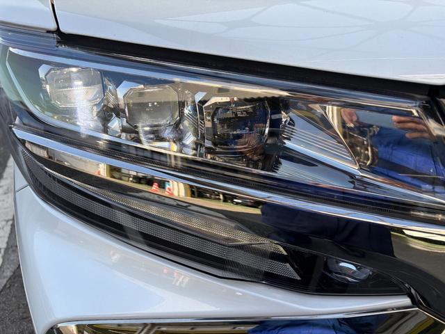 アルファード ２．５Ｓ　タイプゴールド　メーカーナビゲーション　バックカメラ　両側パワースライドドア　ＬＥＤヘッドライト　ステアリングスイッチ　フリップダウンモニター　トヨタセーフティセンス　クルーズコントロール（30枚目）