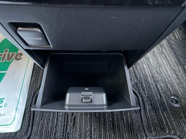 アルファード ２．５Ｓ　タイプゴールド　メーカーナビゲーション　バックカメラ　両側パワースライドドア　ＬＥＤヘッドライト　ステアリングスイッチ　フリップダウンモニター　トヨタセーフティセンス　クルーズコントロール（35枚目）