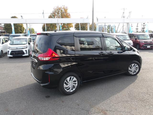 フリード Ｇ　９インチナビ　バックカメラ　ＥＴＣ　両側パワースライドドア（6枚目）