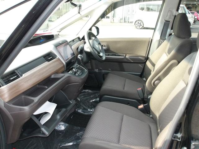 フリード Ｇ　９インチナビ　バックカメラ　ＥＴＣ　両側パワースライドドア（10枚目）