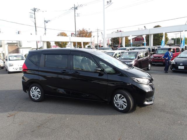 フリード Ｇ　９インチナビ　バックカメラ　ＥＴＣ　両側パワースライドドア（12枚目）