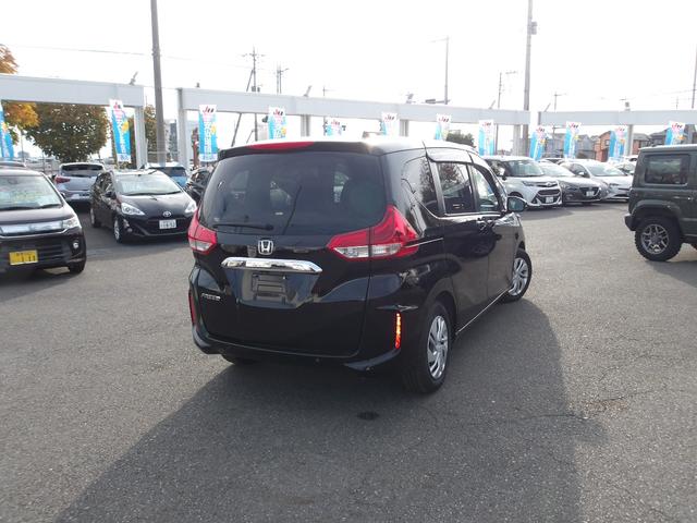 フリード Ｇ　９インチナビ　バックカメラ　ＥＴＣ　両側パワースライドドア（16枚目）