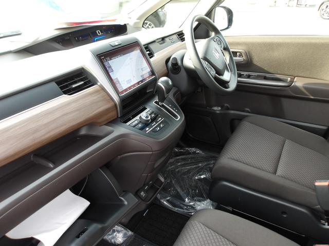 フリード Ｇ　９インチナビ　バックカメラ　ＥＴＣ　両側パワースライドドア（19枚目）